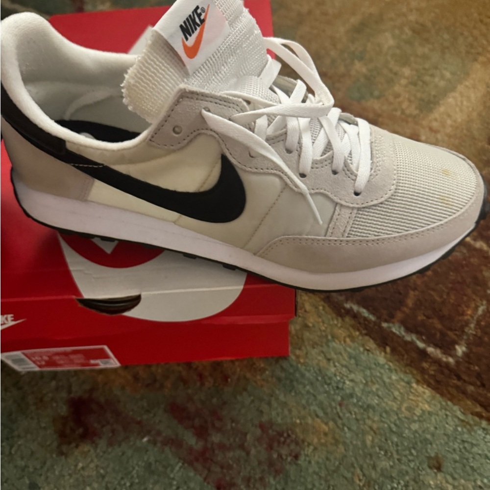 Nike Men's Challenger OG Cream/Black Sneakers for sale size 10.5 - Picture 6 of 7